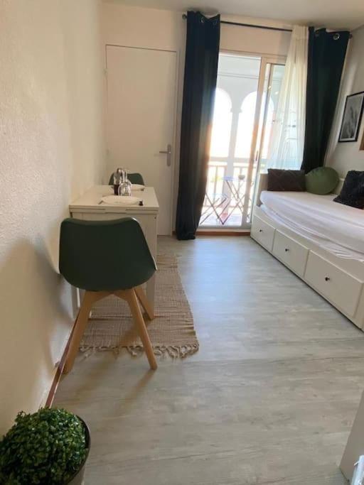 Superbe Studio Renove Avec Piscine Et Vue Marina Le Barcarès Exterior foto